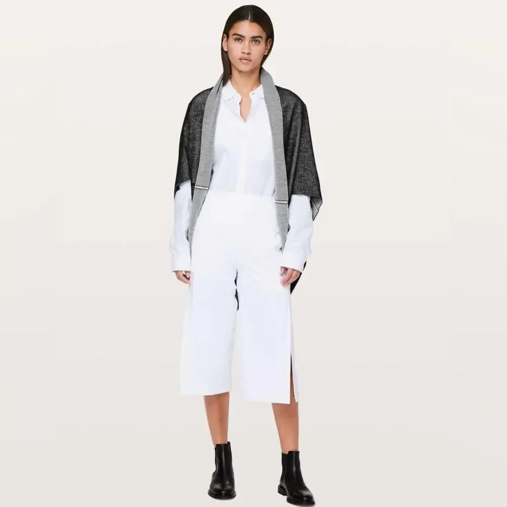 Lululemon Exaltation Wrap Merino Wool Black/Silver Ice - Yoga Gym Travel Commute